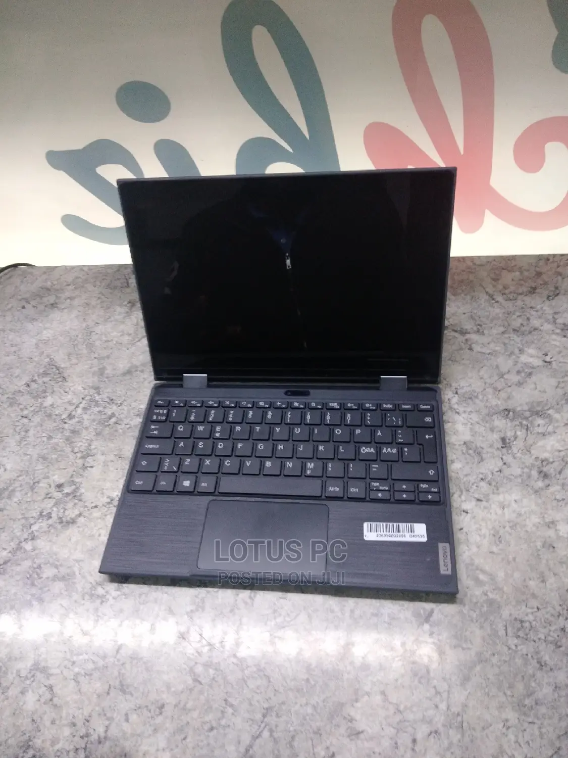 Laptop Lenovo IdeaPad 300 4GB Intel Pentium SSD 128GB