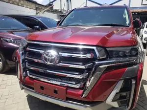 Toyota Land Cruiser 5.7 V8 VXR 2016 Red
