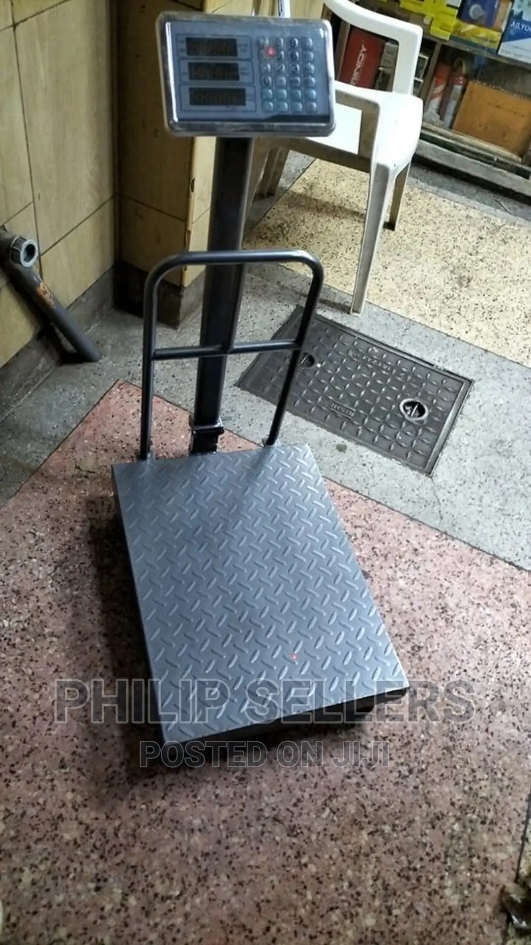 Accommodates Up to 150kg / 300kg