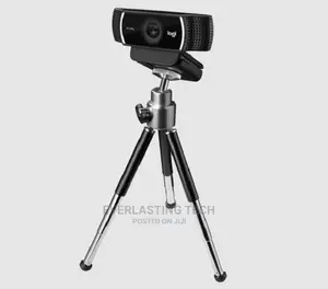 Logitech C922 Webcam With Tripod Stand