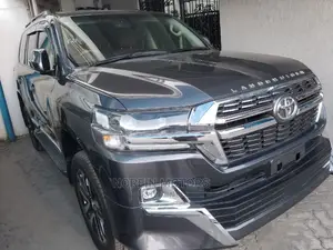 Toyota Land Cruiser 4.6 V8 AX G Selection 2015 Black