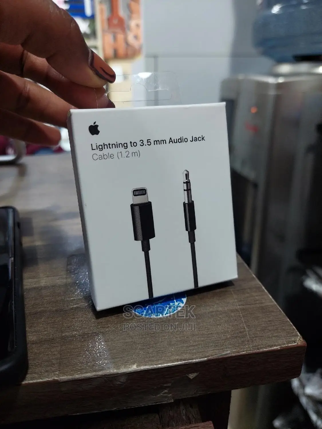Apple Lightning to 3.5 Mm Audio Jack Cable( 1.2m)
