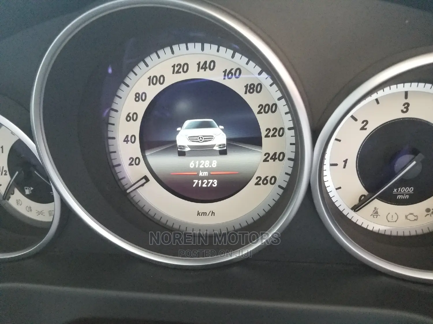 Mercedes-Benz E220 2015 Silver