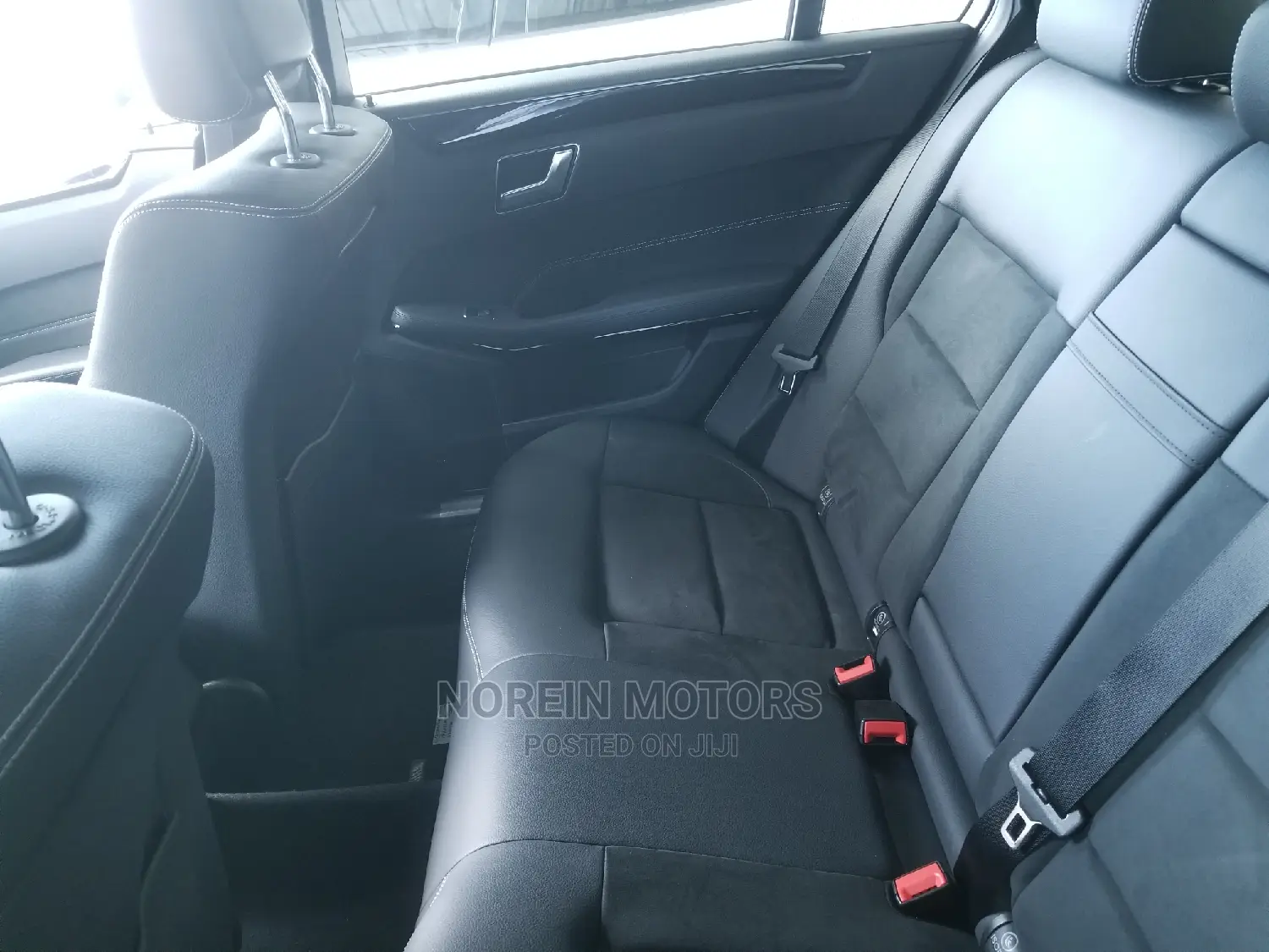 Mercedes-Benz E220 2015 Silver