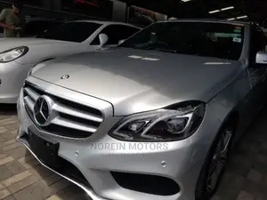 Mercedes-Benz E220 2015 Silver
