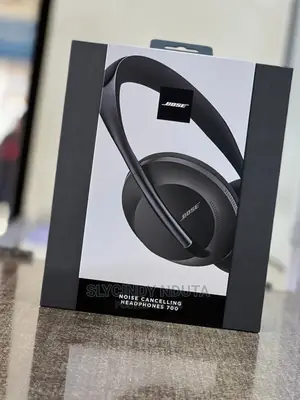 Bose Noise Cancelling Headphones 700