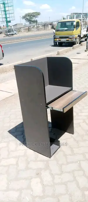 Morden Computer Desk