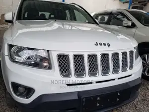 2015 Jeep Compass White - Pre-Owned, Manual Transmission