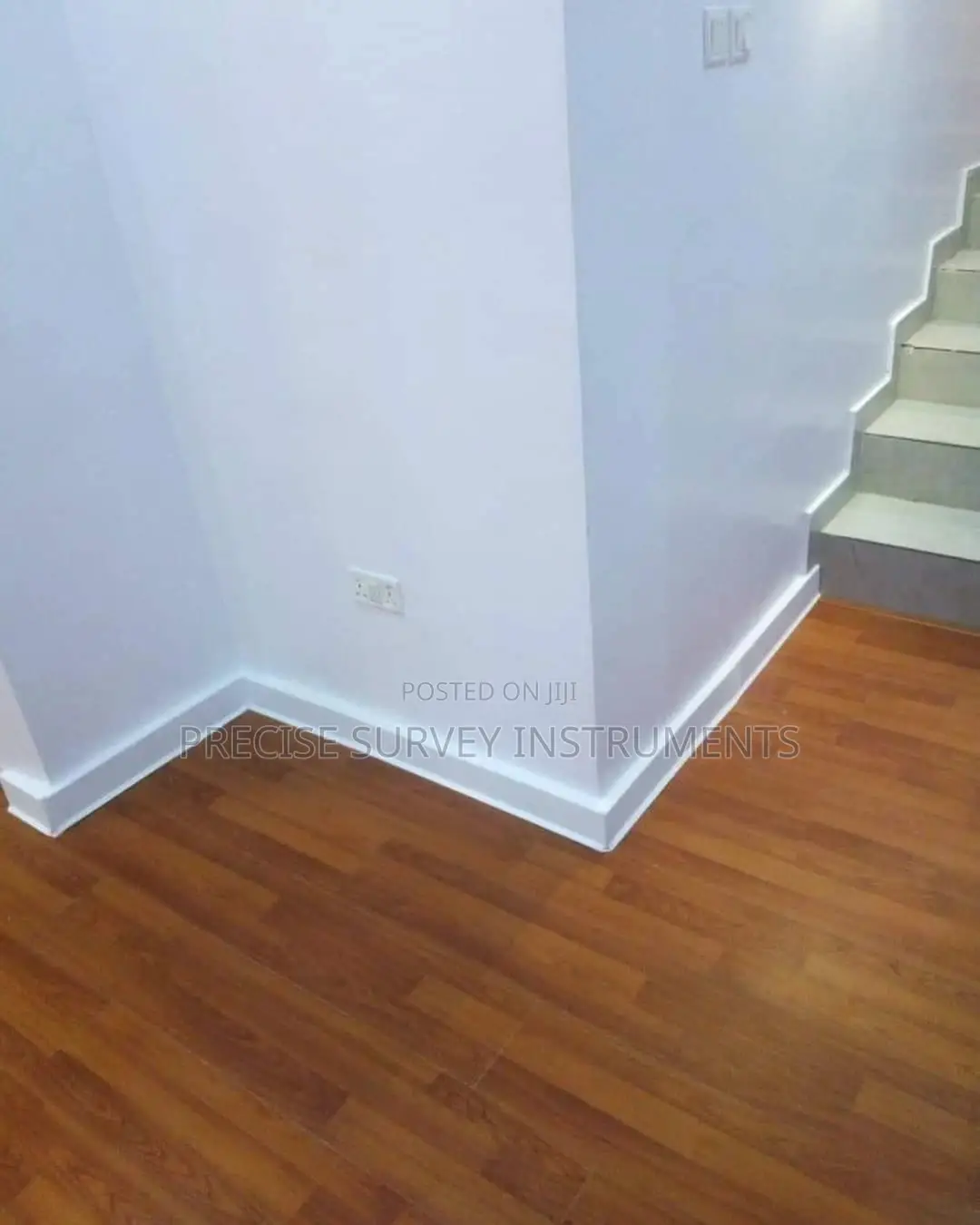 Spc Interlocking Floor Tiles