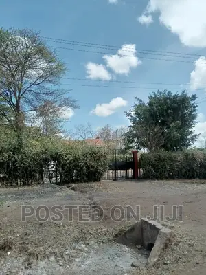 Plots for Sale 2km From Tarmac ^WW