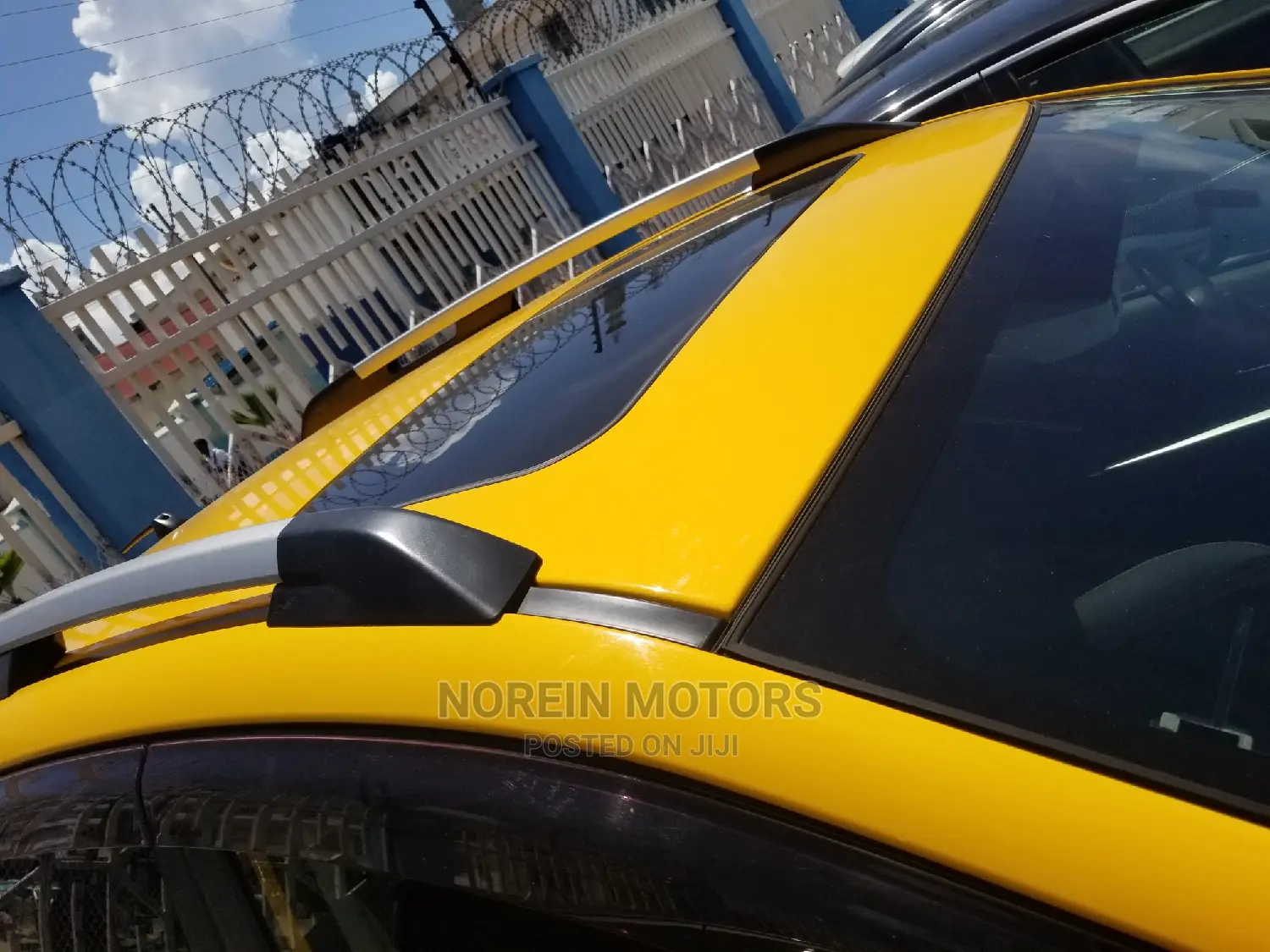 Subaru XV 2015 Yellow