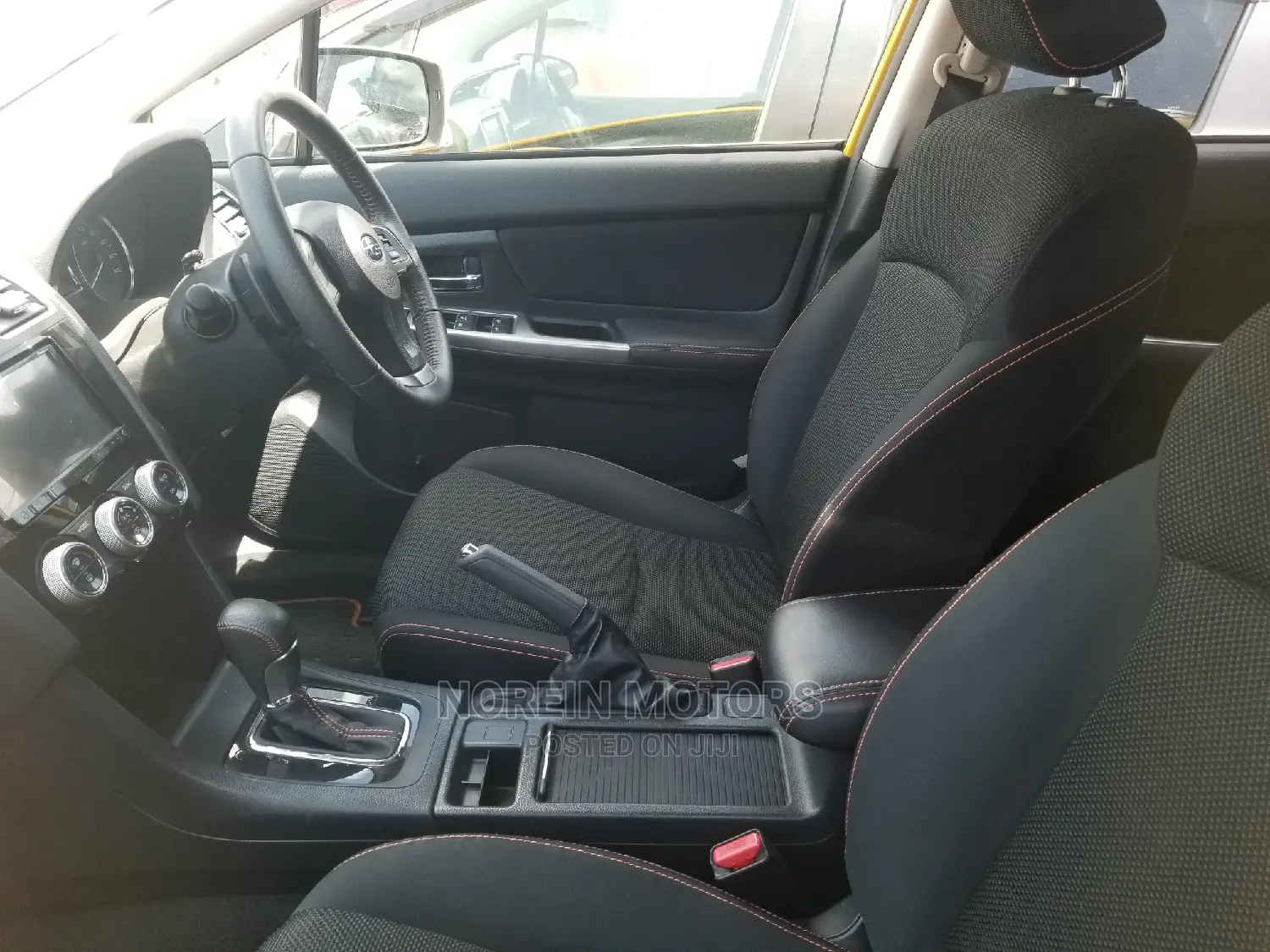 Subaru XV 2015 Yellow