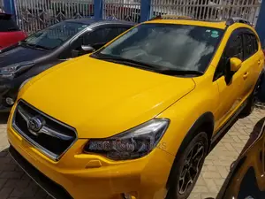 Subaru XV 2015 Yellow