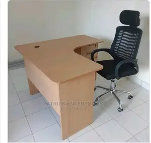 Executive 4 by 4 Fitts Office Desk Plus Headrest Chair