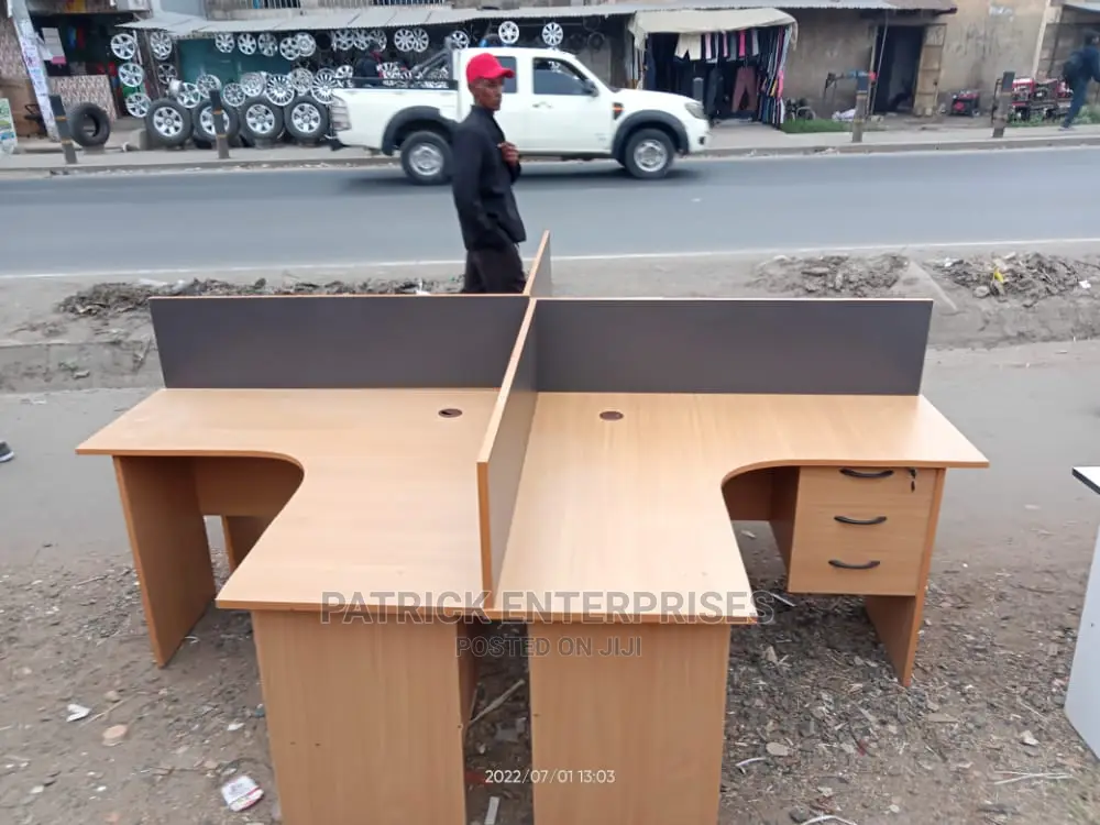 Morden Lshaped 4 Way Workstation