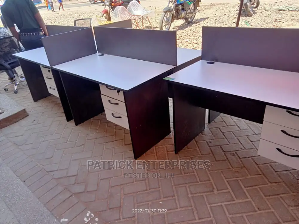 Executive 4 Way Workstation