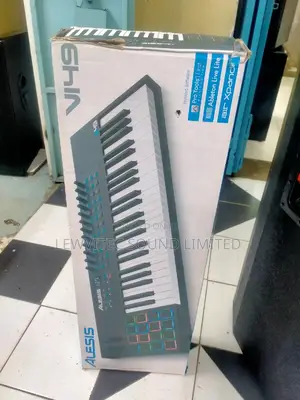 Alesis VI49