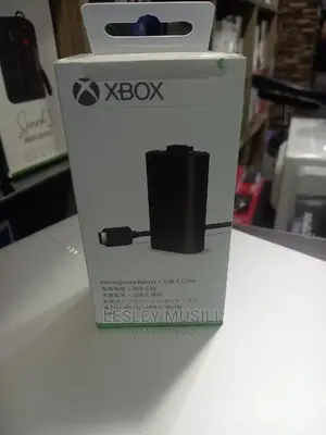 Xbox Rechargeable Battery +Usb C Cable