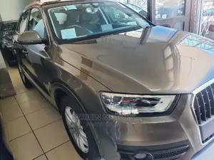 Audi Q3 2016 Brown