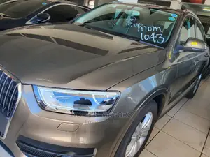 Audi Q3 2016 Brown