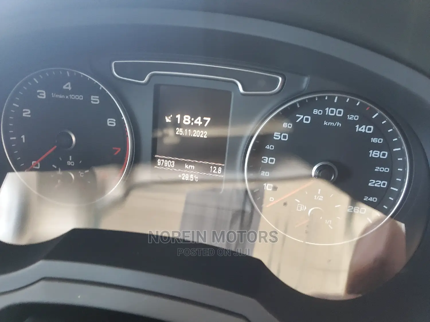 Audi Q3 2016 Brown