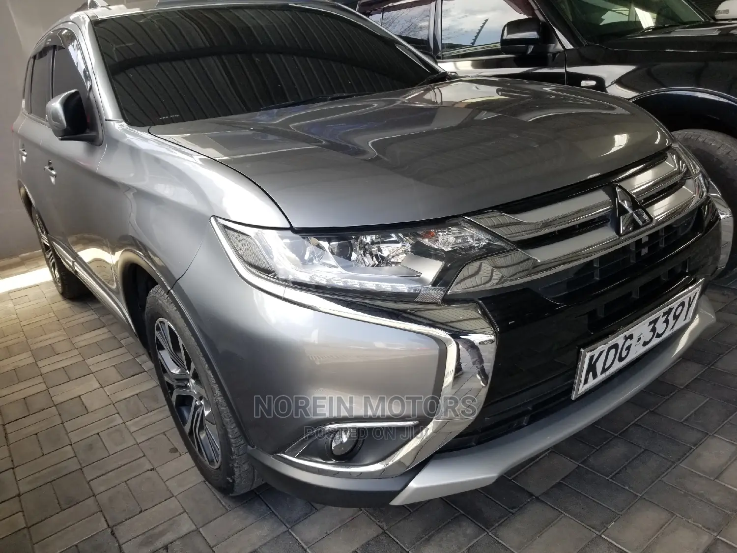 Mitsubishi Outlander 2015 Silver