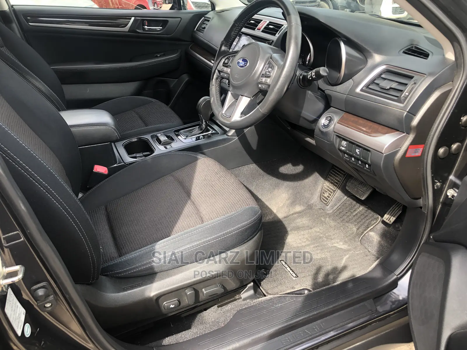 Subaru Outback 2.5i AWD 2016 Gray