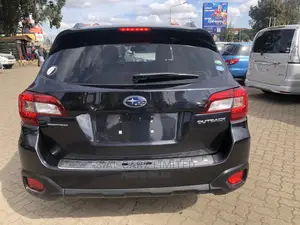 Subaru Outback 2.5i AWD 2016 Gray