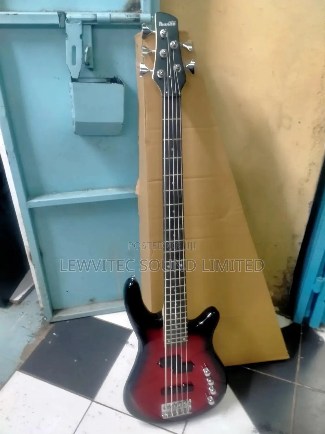 Ibanez 5 Strings Red Wine