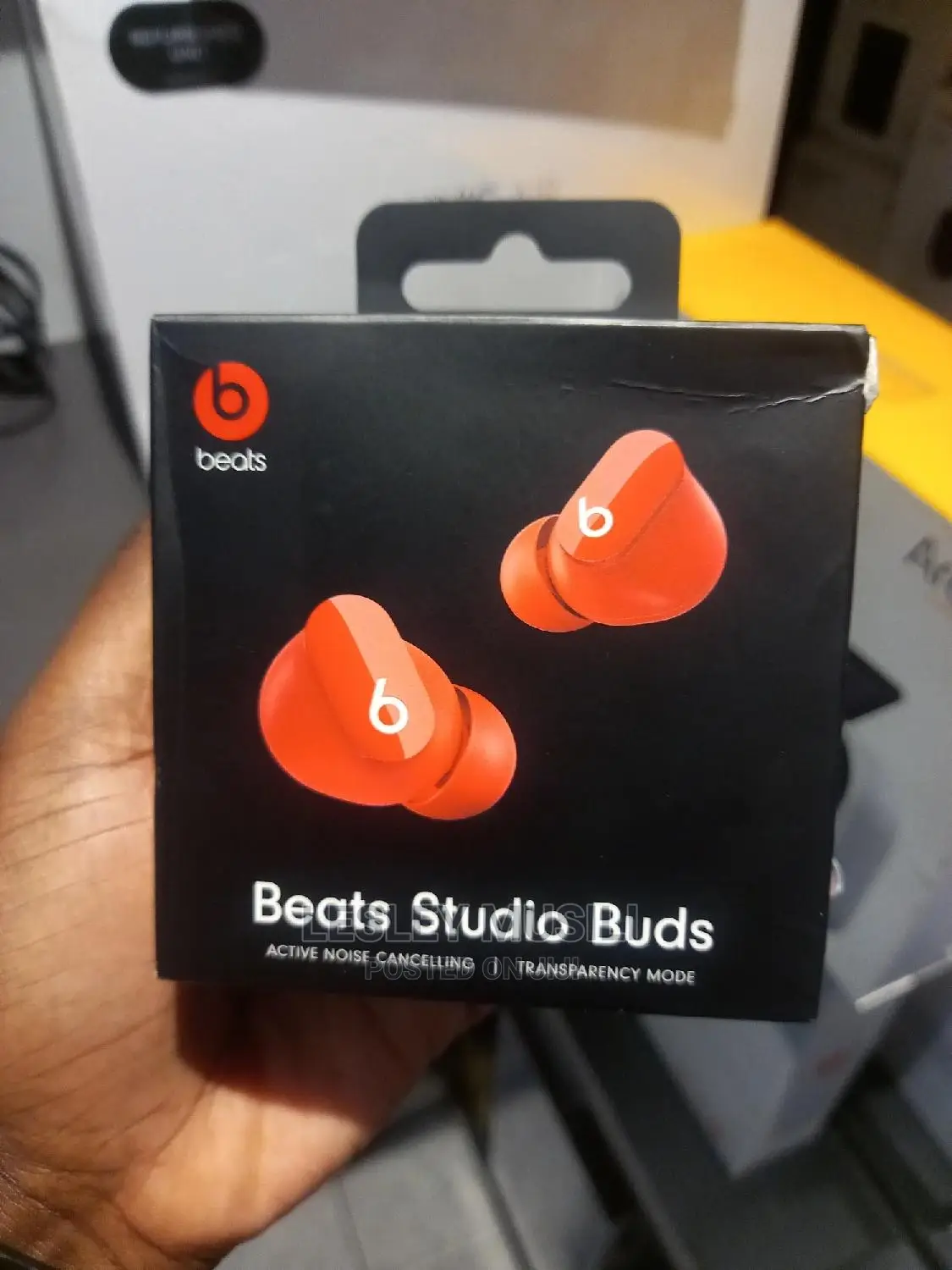 Beats Studi Buds Red