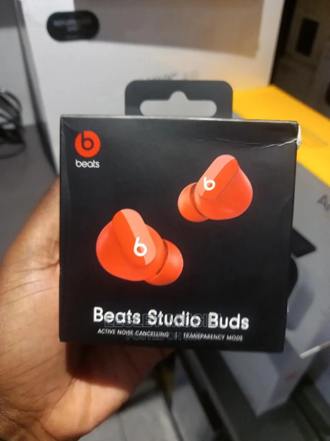 Beats Studi Buds Red