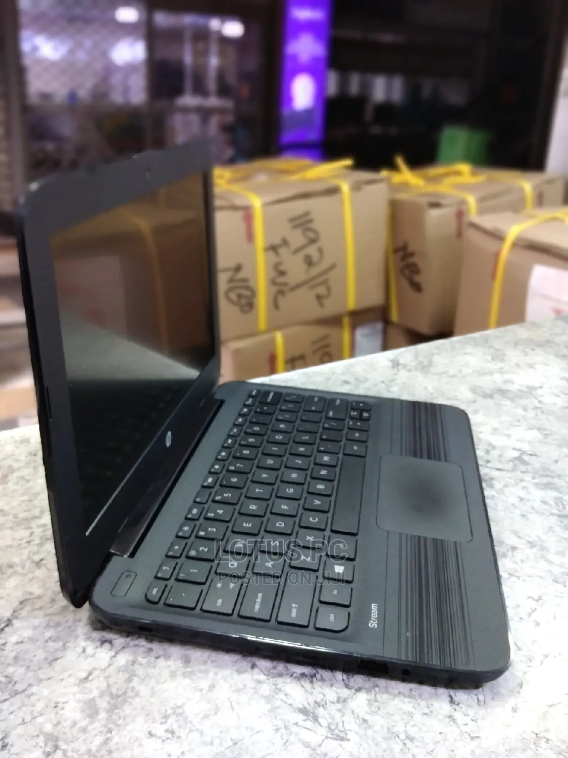 Laptop HP Stream 11 4GB Intel Celeron SSD 60GB