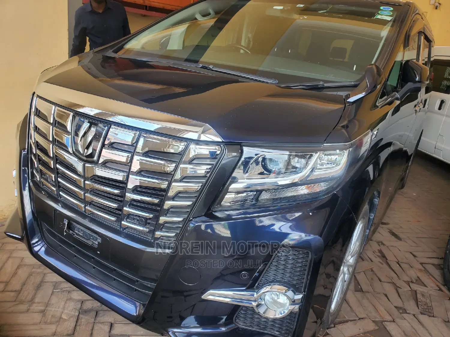 Toyota Alphard 2016 Black