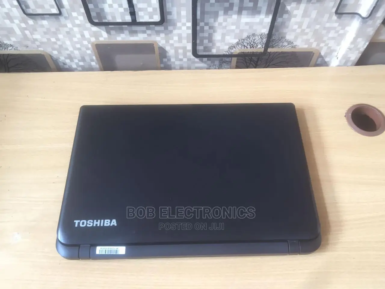Laptop Toshiba Satellite C55 4GB Intel Pentium HDD 320GB