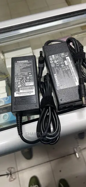 Toshiba Laptops Adapters Both 19v 4.7 and 19v 3.42