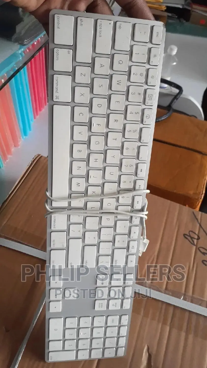 Brand NEW White Apple Keyboard 109 Keys A1048