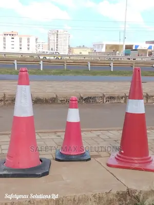 Road Cones/Safety Cone 75cm