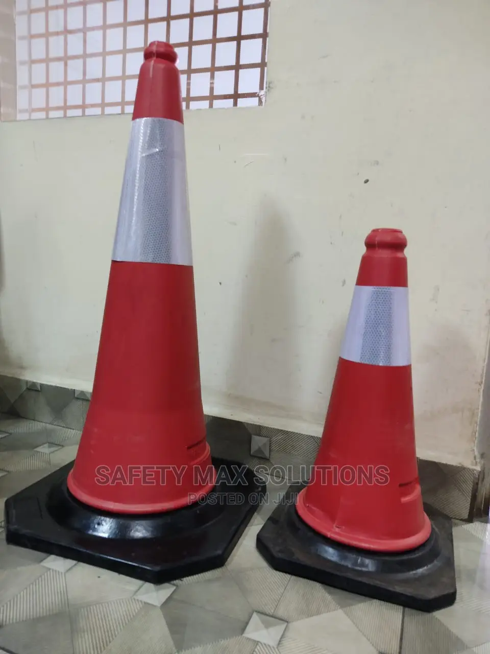 Road Cones/Safety Cone 75cm