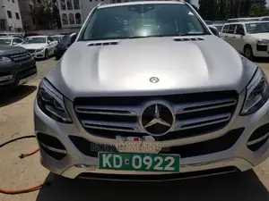 Mercedes-Benz GLE-Class 2016 Silver