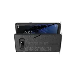 Samsung Auto Focus Soft Back Cover for Galaxy Note 8 - Black