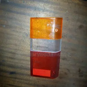 Tail Lens Nissan E24/Qd32