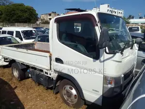 Mitsubishi Canter//3000cc Diesel//Manual//3 Tons Capacity