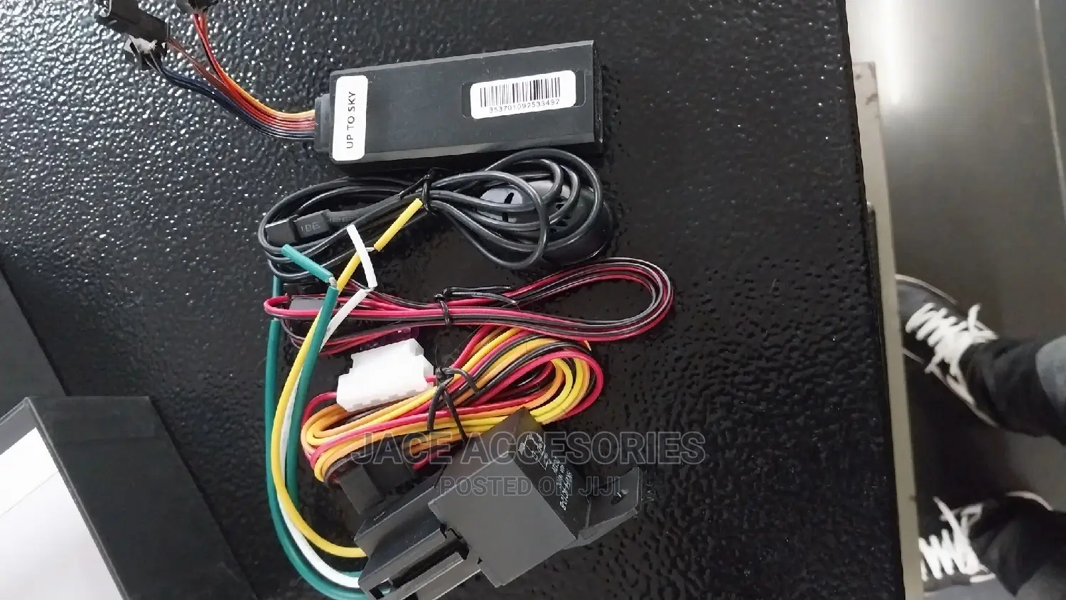Car /Lorry/Tractor Tracker With Mic