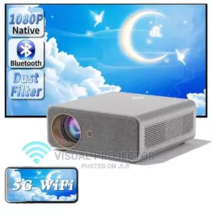 Projector Ultra HD , Wifi , Speakers ,Netflix Youtube