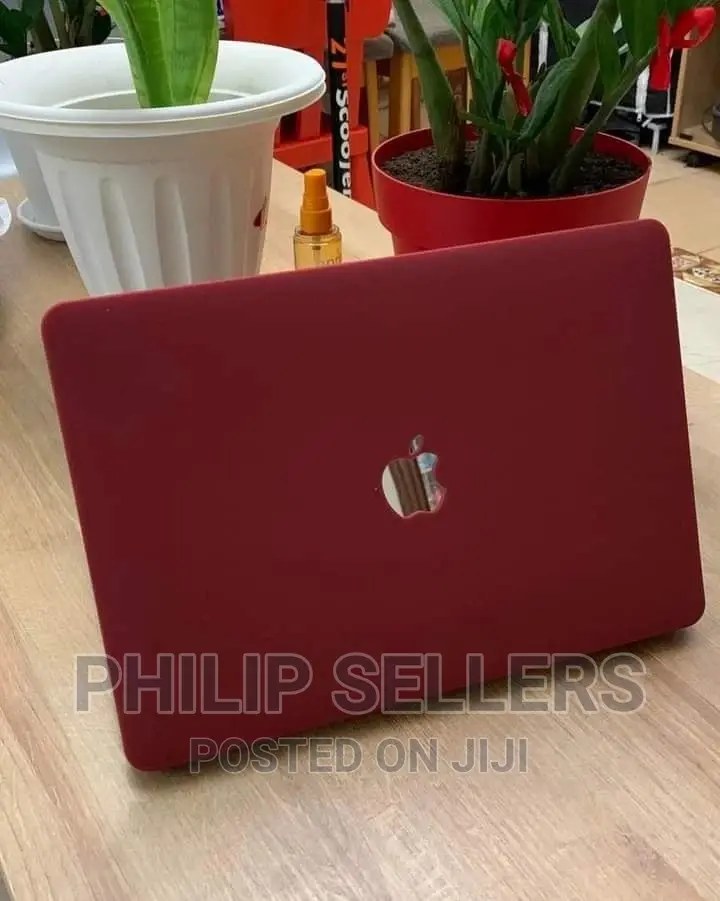 : New Macbook Air / New Macbook Pro / New Macbook Pro 14" An