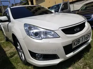 Subaru Outback 2014 White