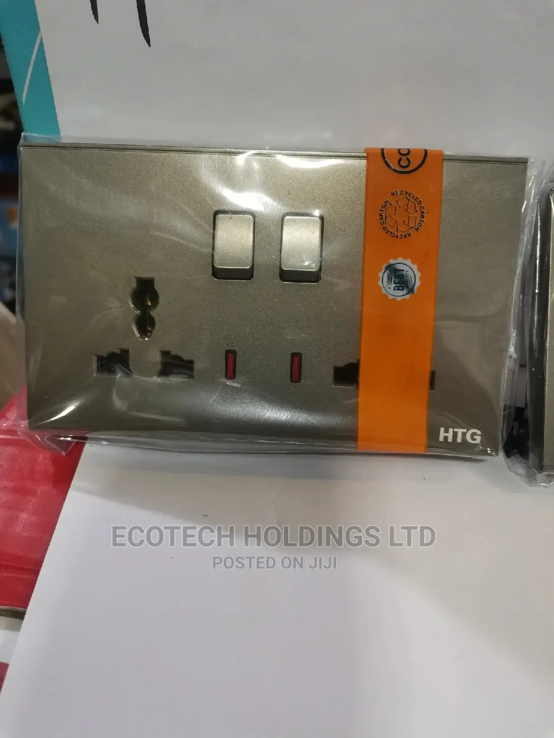 Executive Twin Socket.
