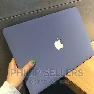 Macbook Case in Matte Black Type