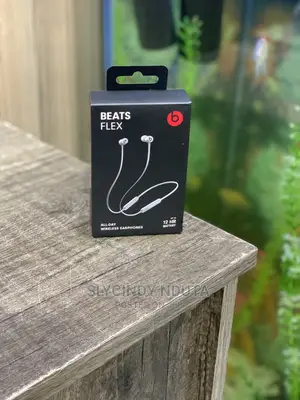 Beats Flex Headphones (New)