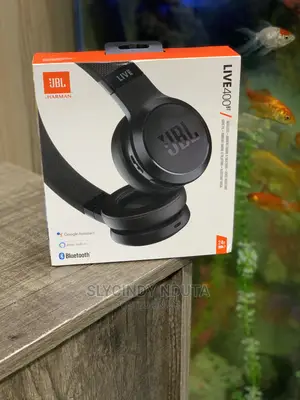 Live 400 Headphones by JBL(New)